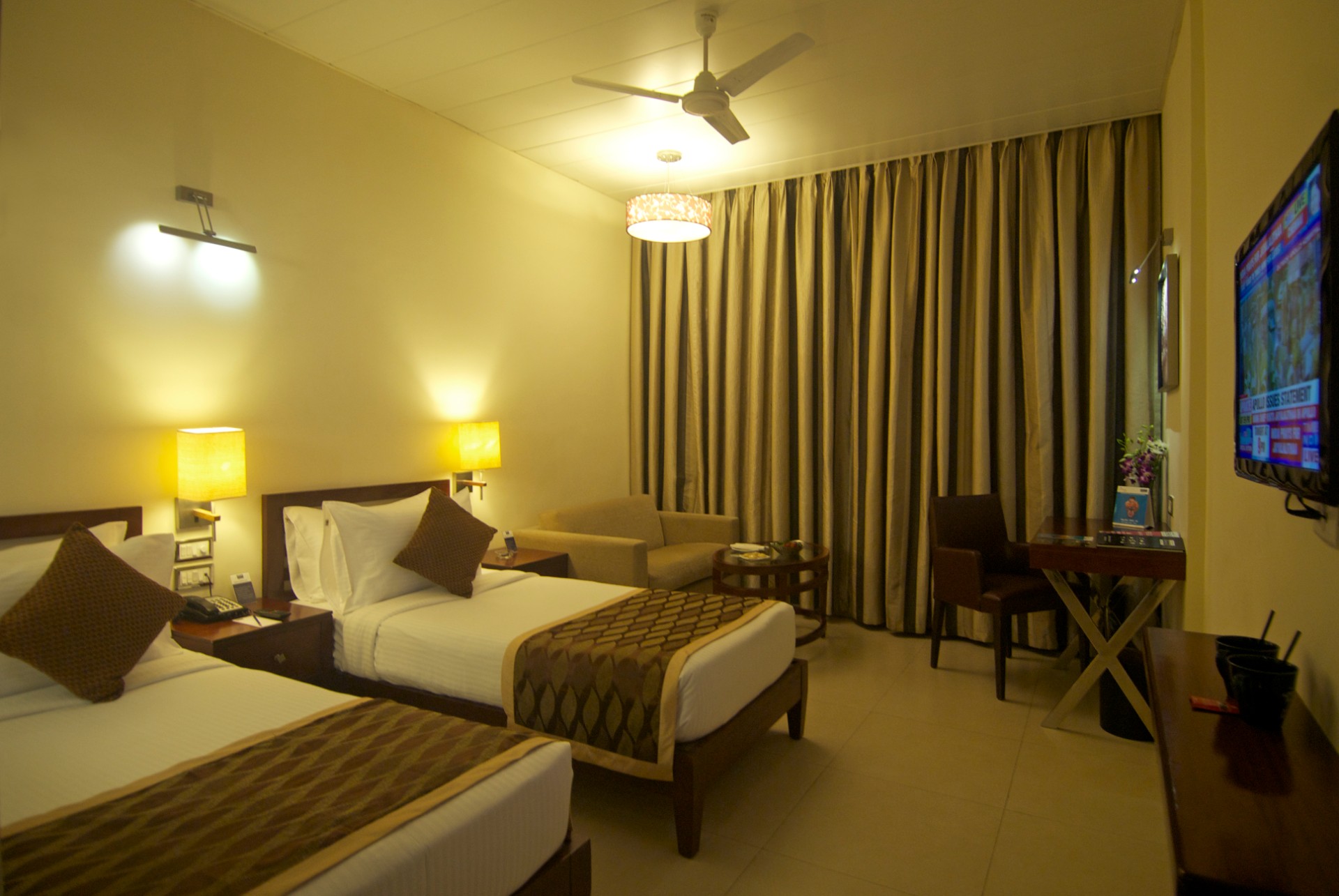 Deluxe Room in Mahabaleshwar Luxury Rooms in Panchgani Evershine Resort
